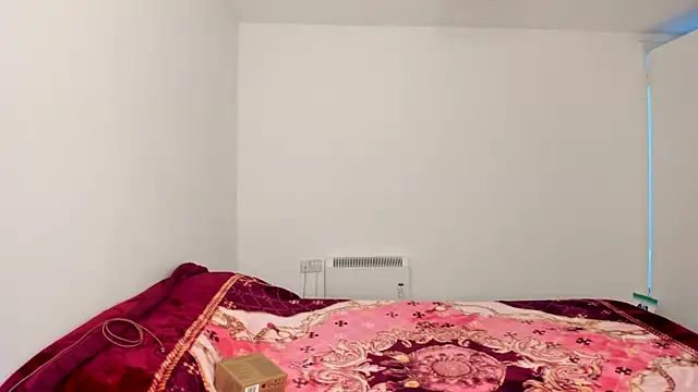 Snapshot of QueenStacyxox chatting on September 2025 08:34:01 PM QueenStacyxox online show from September 2025 08:34:01 PM