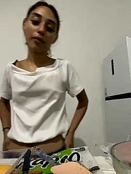 loirinhaaa online show from November 2025 10:10:02 PM