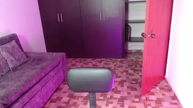 Snapshot of Gia_Dior chatting on February 2026 12:28:01 AM Gia Dior online show from February 2026 12:28:01 AM