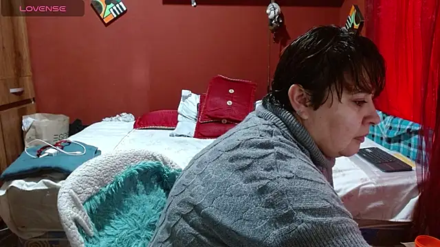 Snapshot of Sasharosee2 chatting on November 2025 01:36:02 PM Sasharosee2 online show from November 2025 01:36:02 PM