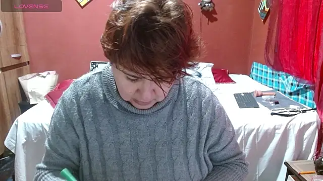 Snapshot of Sasharosee2 chatting on December 2025 01:17:04 PM Sasharosee2 online show from December 2025 01:17:04 PM