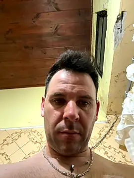 Ezeveron online show from October 2025 05:05:02 AM