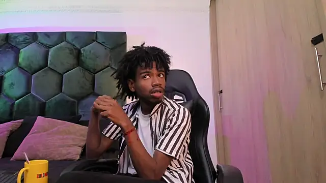 AllexJacob online show from February 2026 01:23:02 PM