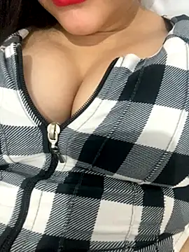 Snapshot of biancas80908 chatting on November 2025 01:55:01 AM biancas80908 online show from November 2025 01:55:01 AM