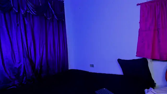 Shairaclark  online show from October 2025 05:38:02 AM