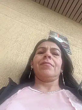 camilavargas  online show from December 2025 07:10:02 PM