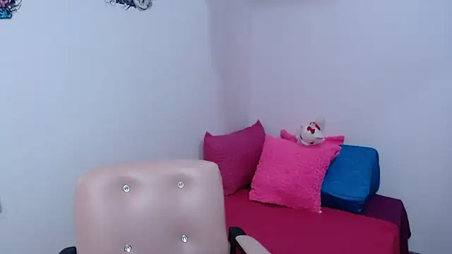 camilavargas  online show from March 2026 11:06:01 PM