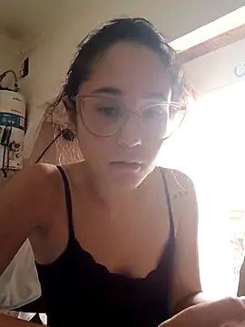 Snapshot of linameii chatting on November 2025 05:26:01 PM linameii online show from November 2025 05:26:01 PM