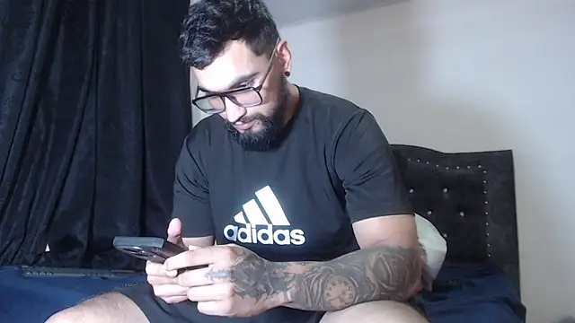 Snapshot of Chrys_harris77 chatting on March 2026 11:31:02 PM Chrys harris77 online show from March 2026 11:31:02 PM