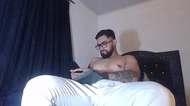 Snapshot of Chrys_harris77 chatting on March 2026 03:56:01 AM Chrys harris77 online show from March 2026 03:56:01 AM