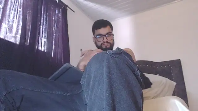 Snapshot of Chrys_harris77 chatting on April 2026 08:06:02 PM Chrys harris77 online show from April 2026 08:06:02 PM