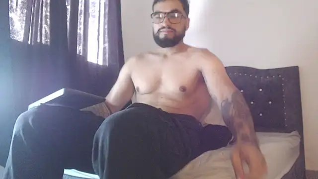 Snapshot of Chrys_harris77 chatting on April 2026 06:26:01 PM Chrys harris77 online show from April 2026 06:26:01 PM