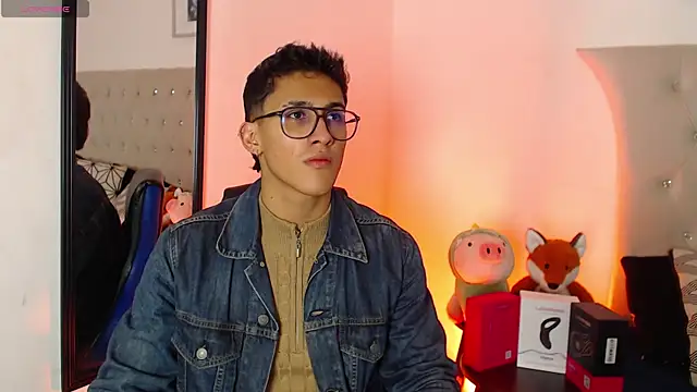 SalvadorFit online show from November 2025 08:36:02 PM