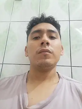 Snapshot of latinbigcock1_ chatting on September 2025 04:18:02 AM latinbigcock1 online show from September 2025 04:18:02 AM