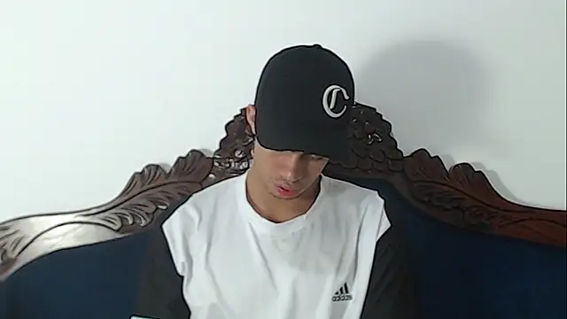 cody pipper  online show from November 2025 03:34:01 AM