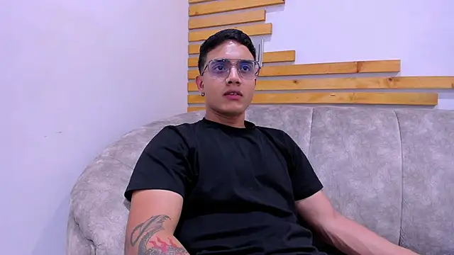 axel vega online show from September 2025 08:22:01 PM