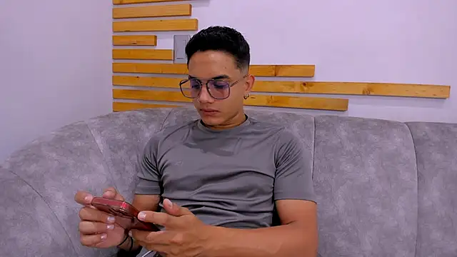 axel vega online show from September 2025 07:29:01 PM