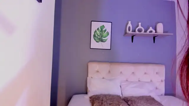 Ayla Shine online show from October 2025 03:27:01 AM