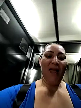 Lunita86 online show from November 2025 03:46:02 PM