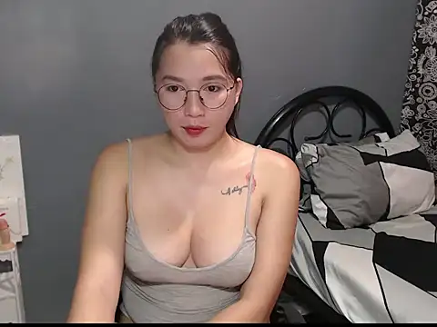 XxBigcumxX online show from December 2025 03:55:01 AM