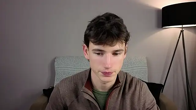 Max Foks online show from December 2025 06:42:02 AM