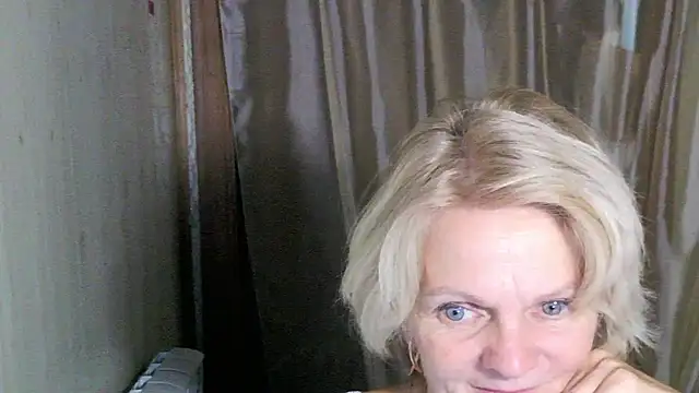 Zoe Steell online show from September 2025 02:55:02 PM
