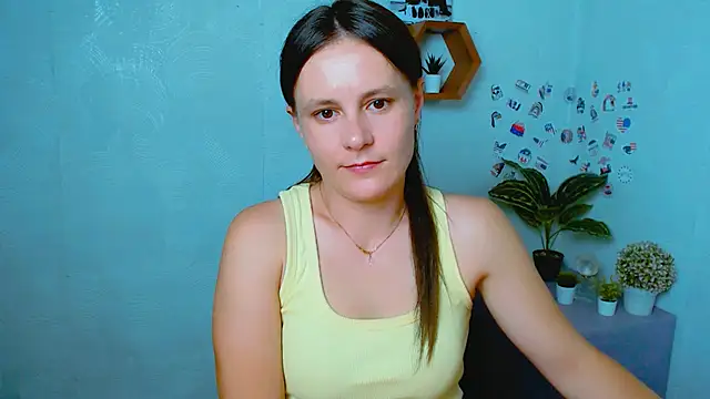 Snapshot of EvelinaMiss_ chatting on September 2025 01:35:02 PM EvelinaMiss online show from September 2025 01:35:02 PM