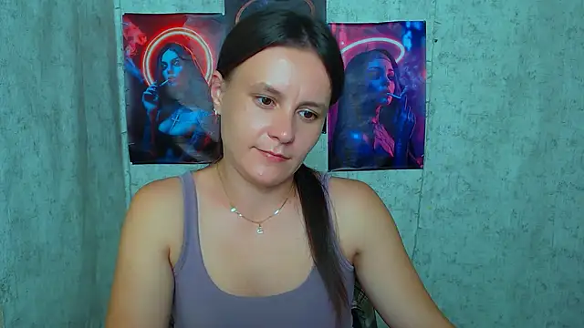Snapshot of EvelinaMiss_ chatting on September 2025 01:23:02 PM EvelinaMiss online show from September 2025 01:23:02 PM