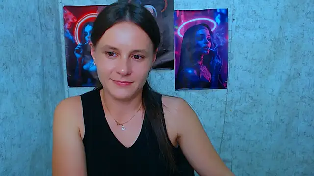 Snapshot of EvelinaMiss_ chatting on October 2025 01:07:01 PM EvelinaMiss online show from October 2025 01:07:01 PM
