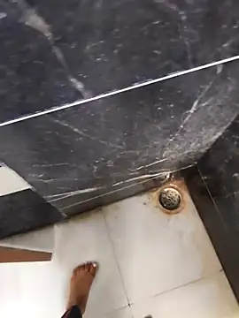 sassyishhu76 online show from September 2025 08:40:01 AM