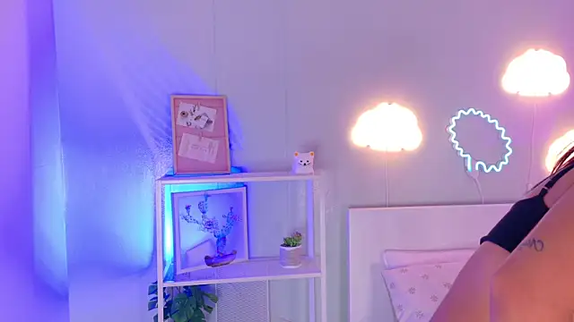 KeendraFox  online show from October 2025 10:30:01 AM