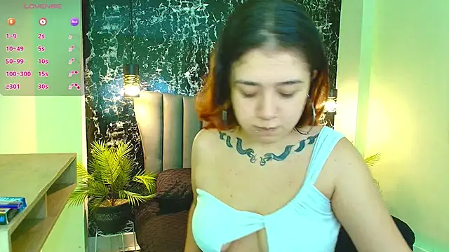 Nia-Stark online show from October 2025 03:21:02 PM