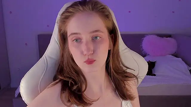 CrystalSoul  online show from October 2025 10:01:01 PM