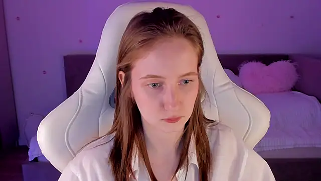 CrystalSoul  online show from November 2025 05:05:01 AM