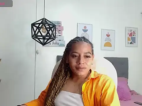 Amber  s online show from September 2025 01:35:01 PM