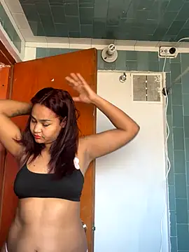 Snapshot of cata_bloom chatting on October 2025 08:16:02 PM cata bloom online show from October 2025 08:16:02 PM