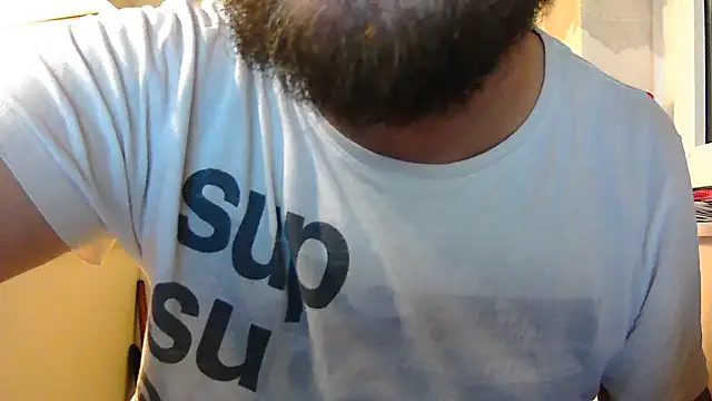 Snapshot of BiologicCargo752 chatting on November 2025 08:31:01 PM BiologicCargo752 online show from November 2025 08:31:01 PM