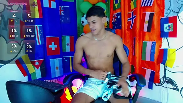Snapshot of deivid_bigcock1 chatting on July 2026 12:32:02 AM deivid bigcock1 online show from July 2026 12:32:02 AM