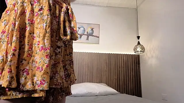 afrodita aares online show from June 2026 07:18:02 PM