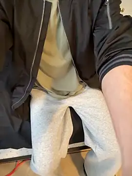 Snapshot of gymratforyouu chatting on February 2026 09:42:01 PM gymratforyouu online show from February 2026 09:42:01 PM