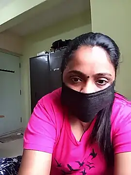 queendivya online show from October 2025 02:20:01 AM