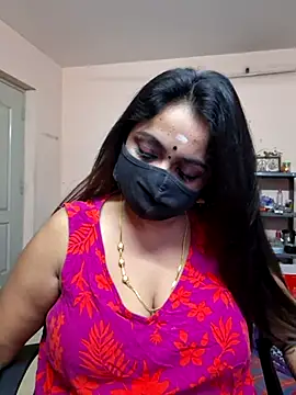 queendivya online show from June 2026 12:26:01 AM