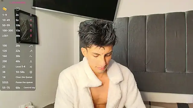 Snapshot of Erick_Velveth chatting on April 2026 05:10:01 AM Erick Velveth online show from April 2026 05:10:01 AM