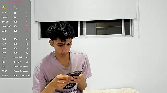 Snapshot of Erick_Velveth chatting on May 2026 04:52:02 AM Erick Velveth online show from May 2026 04:52:02 AM