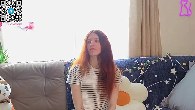 Snapshot of Little_rosy chatting on July 2026 04:19:02 AM Little rosy online show from July 2026 04:19:02 AM