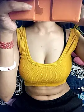 Snapshot of Sweets-jaanu chatting on April 2026 06:19:01 AM Sweets-jaanu online show from April 2026 06:19:01 AM