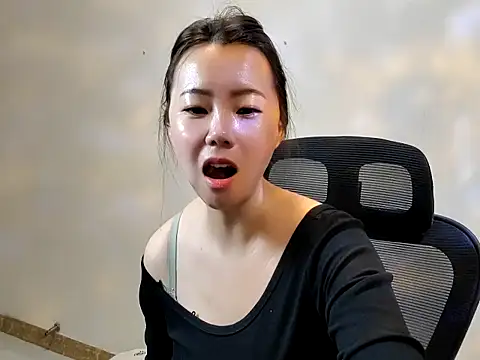 sallycui online show from September 2025 10:57:02 PM