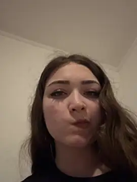 EllaClarke online show from April 2026 03:26:01 PM