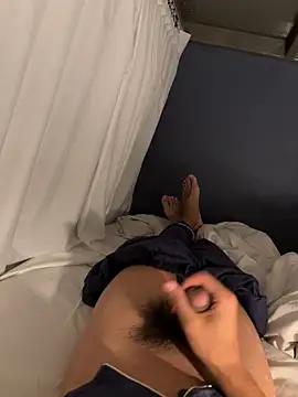 Snapshot of leeyoung_ chatting on November 2025 05:12:02 PM leeyoung online show from November 2025 05:12:02 PM