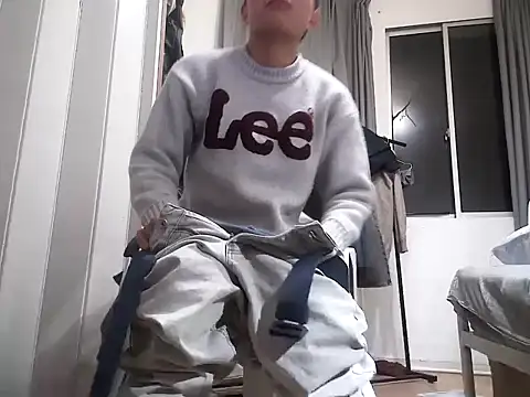 Snapshot of leeyoung_ chatting on December 2025 10:10:02 AM leeyoung online show from December 2025 10:10:02 AM